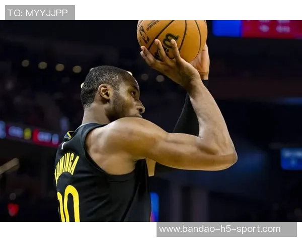 勇士2025年回顾：老将依旧闪耀库明加的戏剧性成长之路